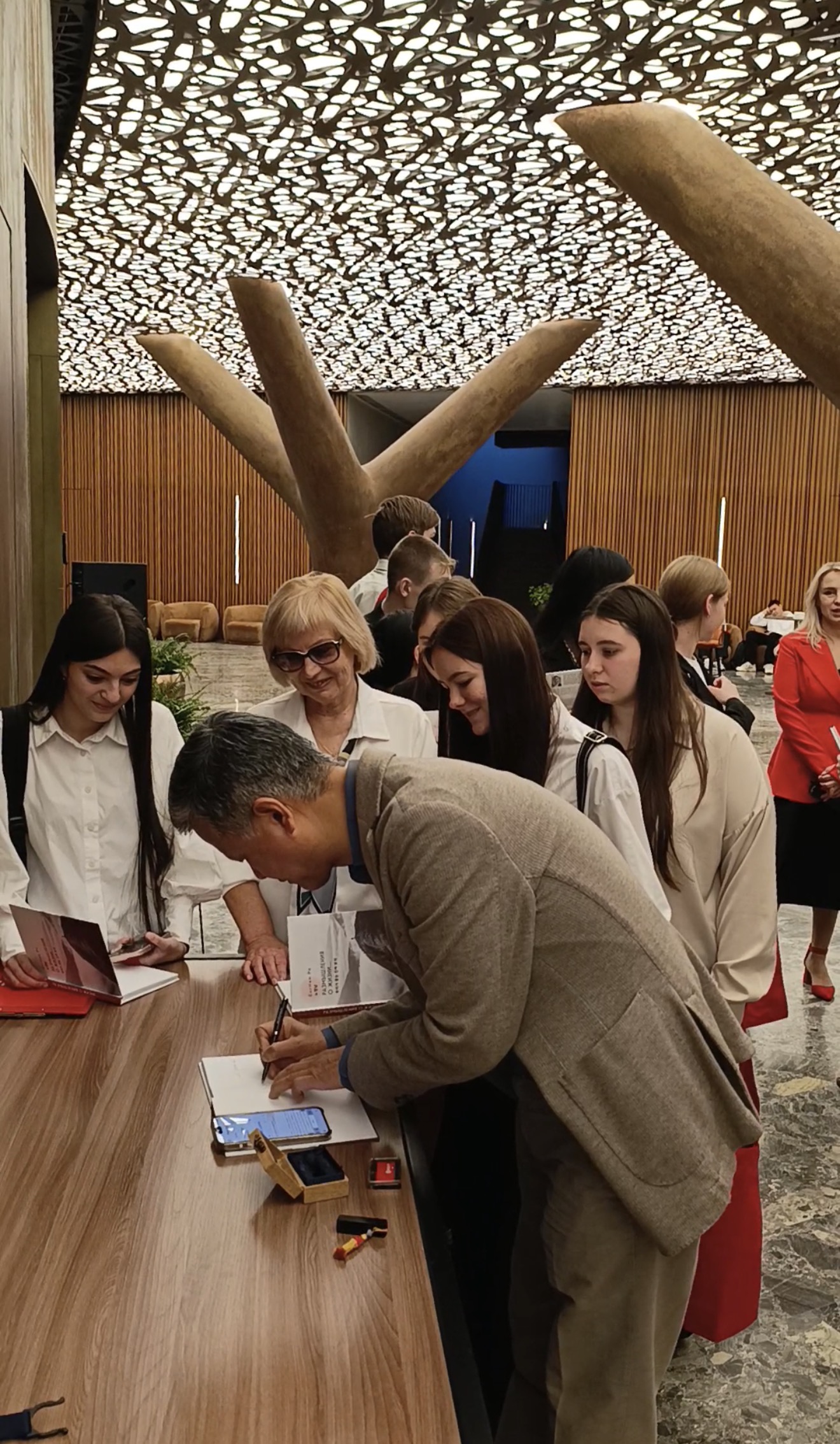 Readers’ Meeting · Author Signing
